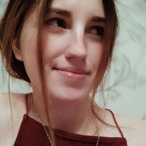 Meet your Posher, Alina